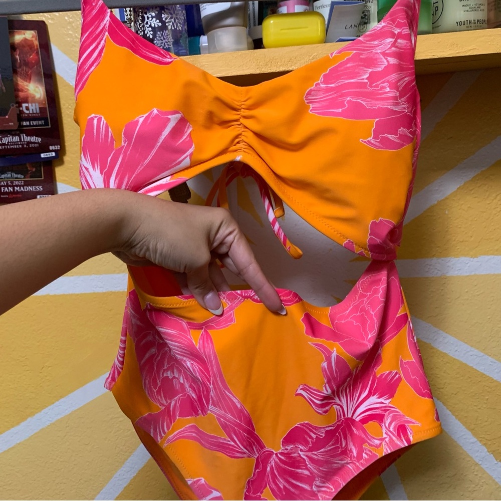 Athleta Kailua Cutout One Piece Swimsuit Orange Pink Size Small - Picture 10 of 11